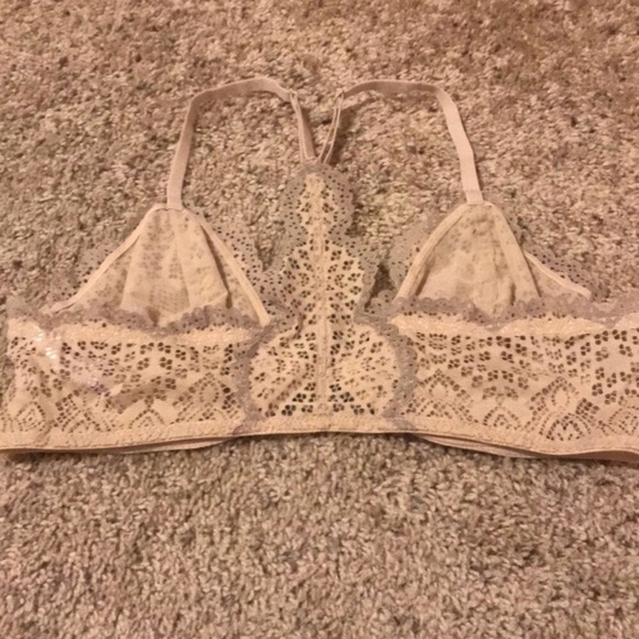 ❌SOLD❌NWOT Front close lace bra - Picture 2 of 3